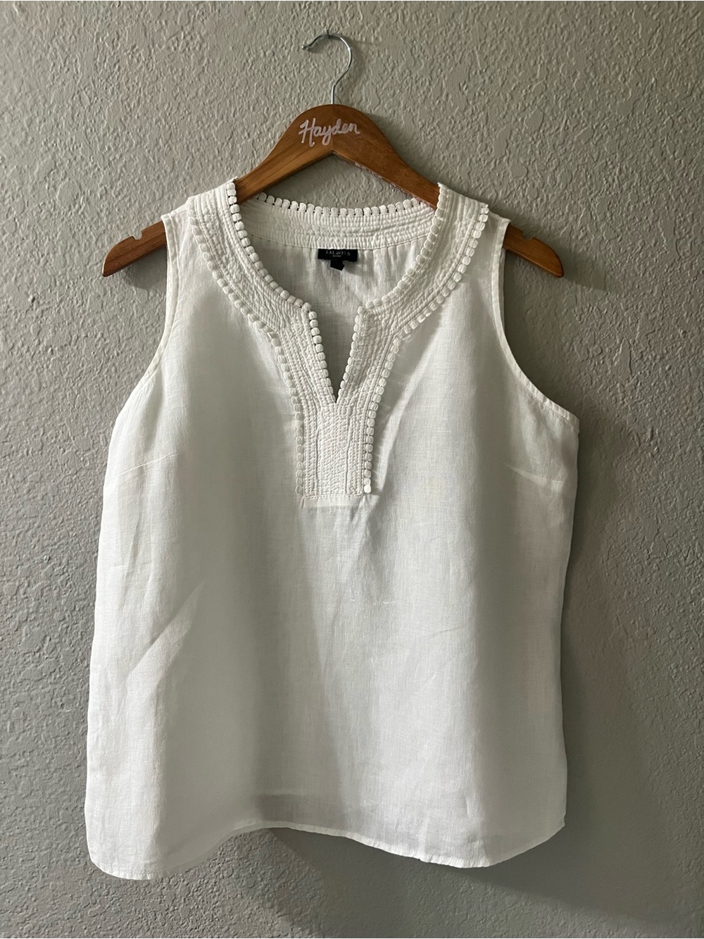 Talbots White Sleeveless V-Neck Embroidered Camisole